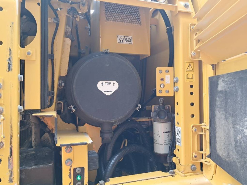 Komatsu HB365LC-3 Hybrid - Гусеничный экскаватор: фото 4 Komatsu HB365LC-3 Hybrid - Гусеничный экскаватор: фото 4