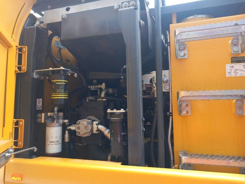 Колёсный экскаватор Komatsu PW160-11E0: фото 11