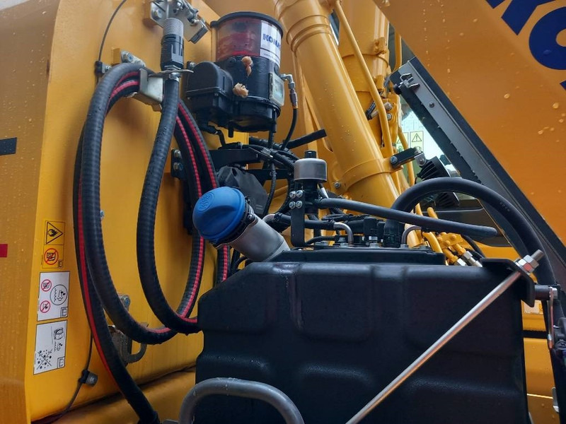 Колёсный экскаватор Komatsu PW160-11E0: фото 12