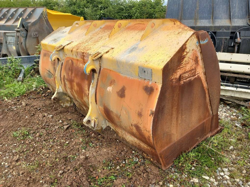Komatsu WA380-8 QC & Bucket - Ковш для Строительной техники: фото 2 Komatsu WA380-8 QC & Bucket - Ковш для Строительной техники: фото 2