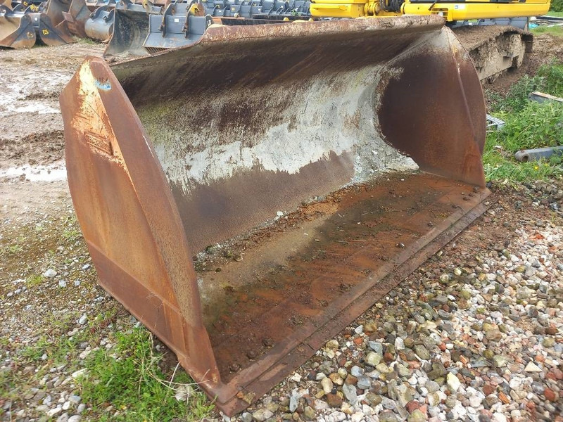 Komatsu WA380-8 Quick coupler & Bucket - Ковш для Строительной техники: фото 1 Komatsu WA380-8 Quick coupler & Bucket - Ковш для Строительной техники: фото 1