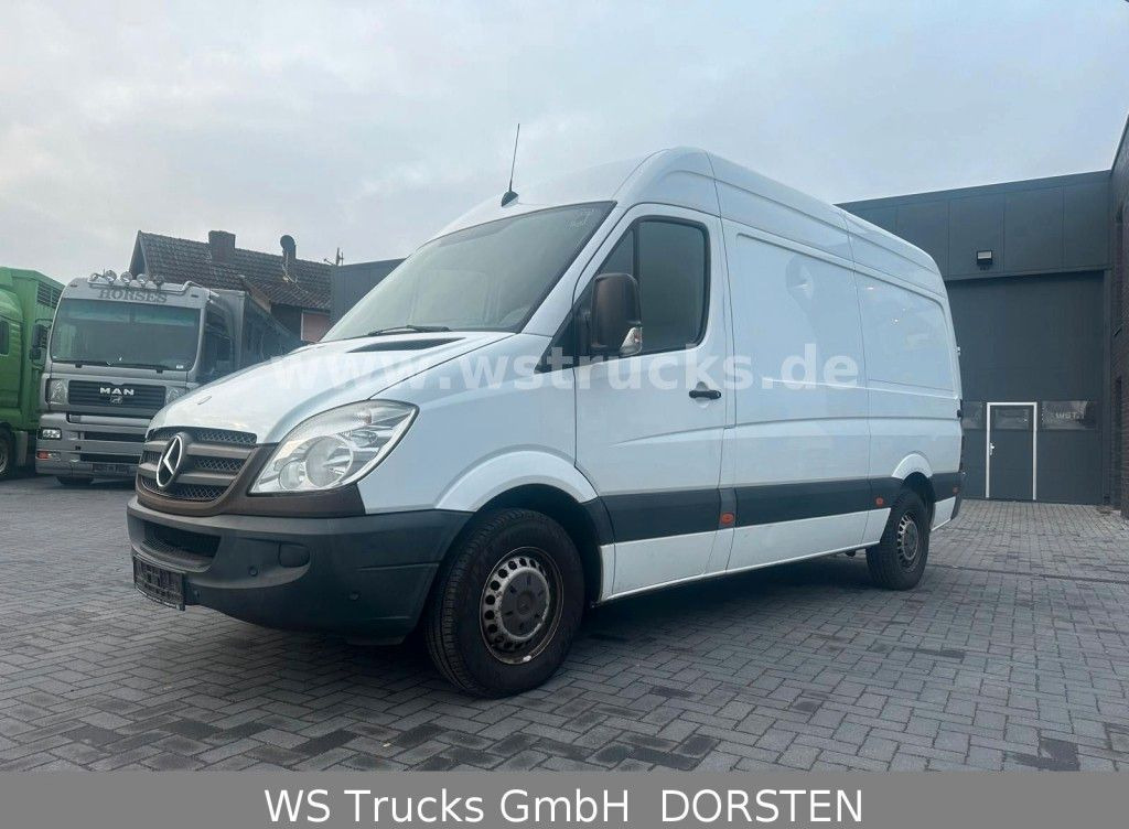 Mercedes-Benz Sprinter II Kasten 216 CDI Hoch/Lang - Легковой автомобиль: фото 3 Mercedes-Benz Sprinter II Kasten 216 CDI Hoch/Lang - Легковой автомобиль: фото 3