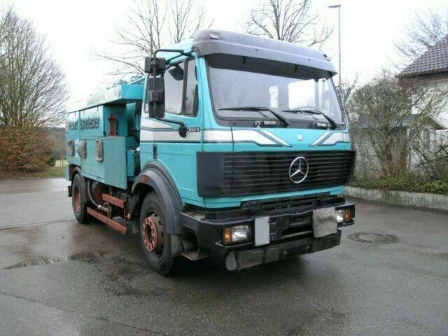 Mercedes SK 1824 ASSMANN SAUG SPÜL A3 TANK KOMBIFZ - Ассенизатор: фото 2 Mercedes SK 1824 ASSMANN SAUG SPÜL A3 TANK KOMBIFZ - Ассенизатор: фото 2