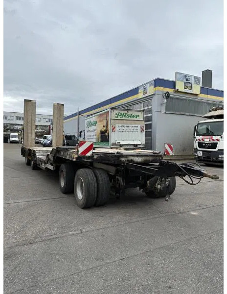 Müller-Mitteltal T4 4-Achs Tieflader Radmulden luftgefedert T4 4-Achs Tieflader Radmulden luftgefedert - Низкорамный прицеп: фото 3 Müller-Mitteltal T4 4-Achs Tieflader Radmulden luftgefedert T4 4-Achs Tieflader Radmulden luftgefedert - Низкорамный прицеп: фото 3