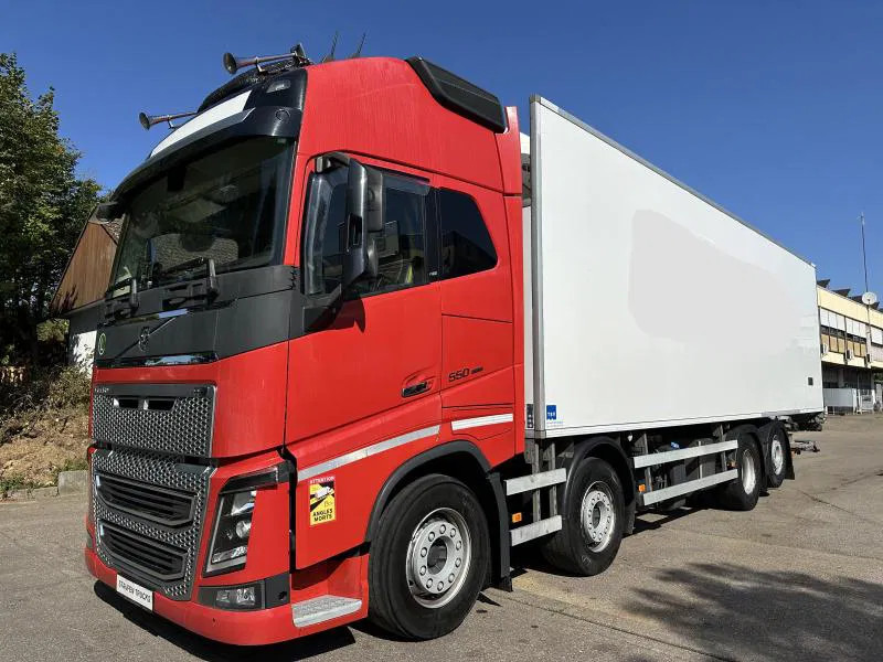 Volvo FH 16 550XL*8x2*Tief Kühlkoffer*ThermoKing*LBW - Рефрижератор: фото 1 Volvo FH 16 550XL*8x2*Tief Kühlkoffer*ThermoKing*LBW - Рефрижератор: фото 1