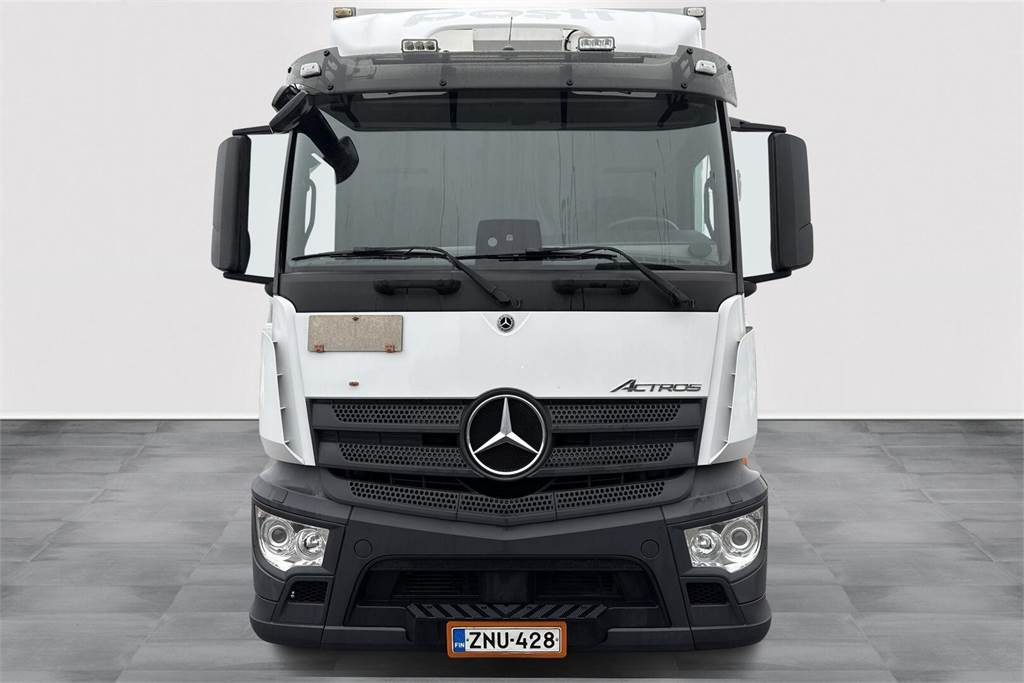 Mercedes-Benz ACTROS 1827 5 KSA-kori +PL - Грузовик с закрытым кузовом: фото 3 Mercedes-Benz ACTROS 1827 5 KSA-kori +PL - Грузовик с закрытым кузовом: фото 3