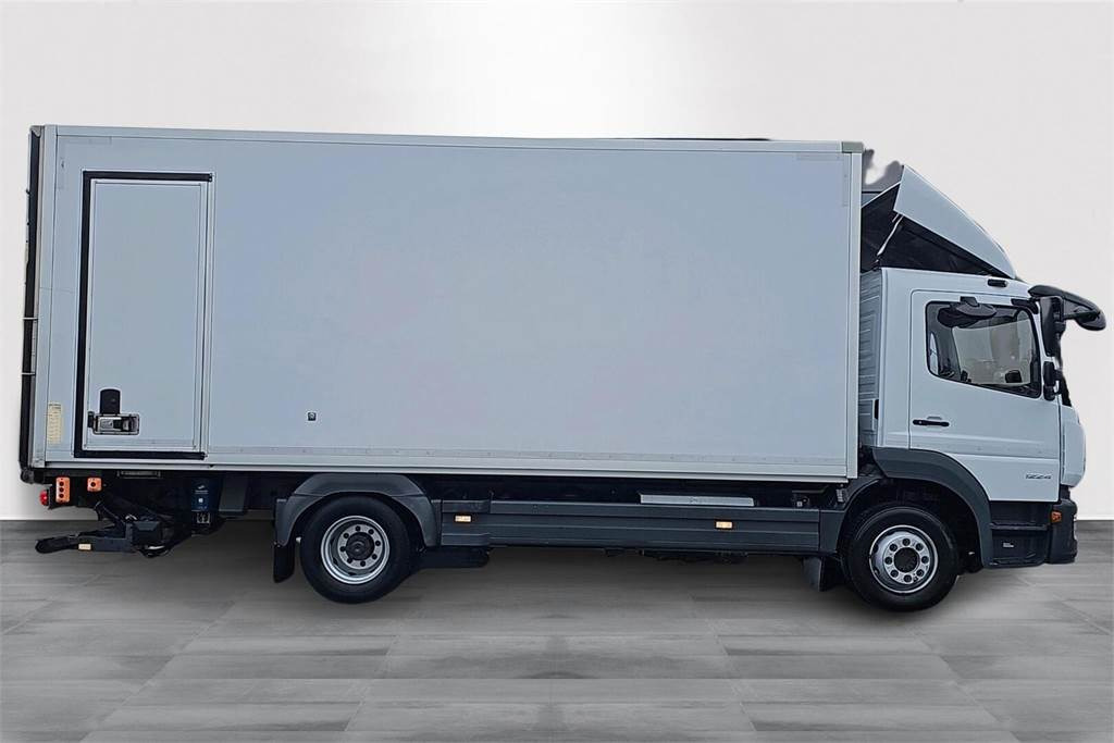 Mercedes-Benz ATEGO 1224L - Грузовик с закрытым кузовом: фото 5 Mercedes-Benz ATEGO 1224L - Грузовик с закрытым кузовом: фото 5