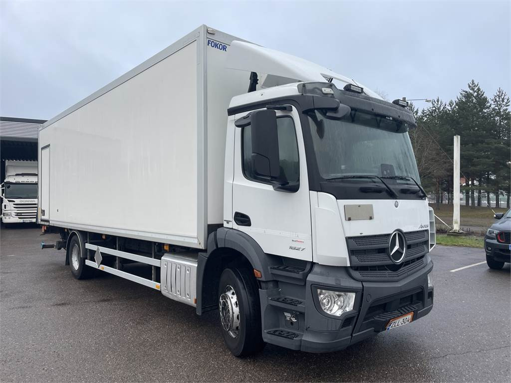 Mercedes-Benz Antos 1827 L/4x2 KSA-UMPIKORI+PL-NOSTIN - Грузовик с закрытым кузовом: фото 5 Mercedes-Benz Antos 1827 L/4x2 KSA-UMPIKORI+PL-NOSTIN - Грузовик с закрытым кузовом: фото 5