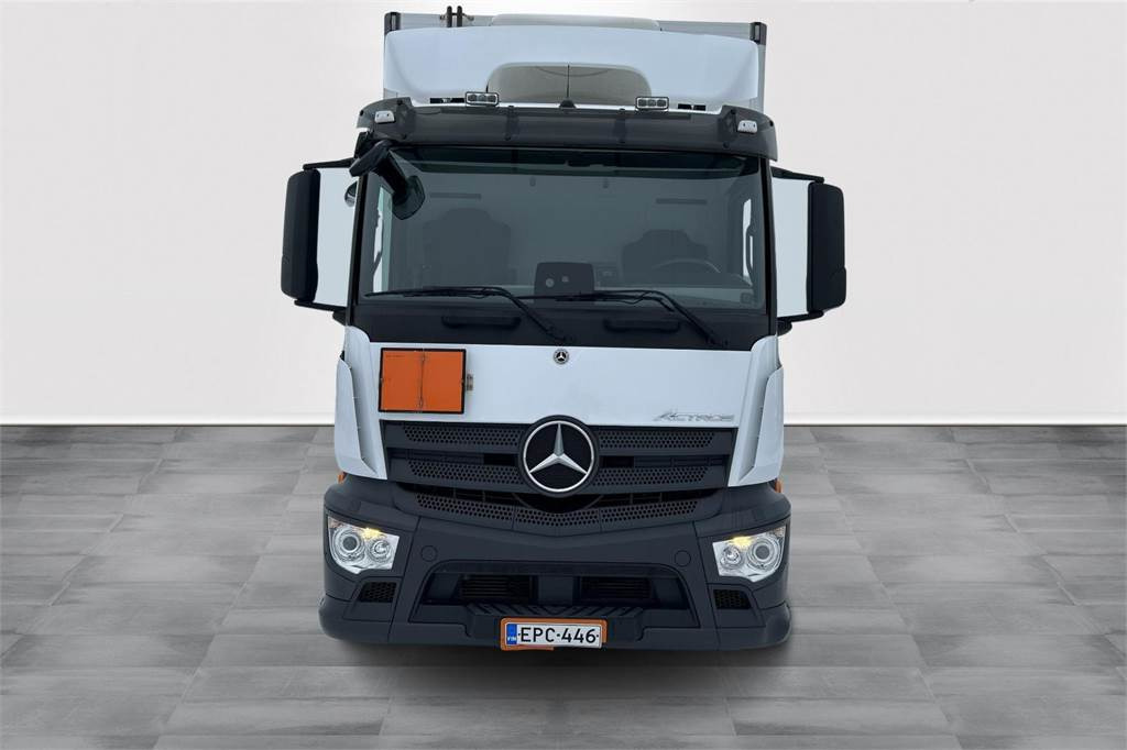 Mercedes-Benz Actros 1827 4x2 8,7m umpikori+PL nostin - Тягач: фото 2 Mercedes-Benz Actros 1827 4x2 8,7m umpikori+PL nostin - Тягач: фото 2