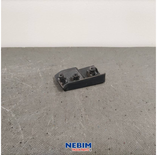 Volvo Volvo - 82453926 - Inzetstuk rechts - Запчасти для Грузовиков: фото 2 Volvo Volvo - 82453926 - Inzetstuk rechts - Запчасти для Грузовиков: фото 2