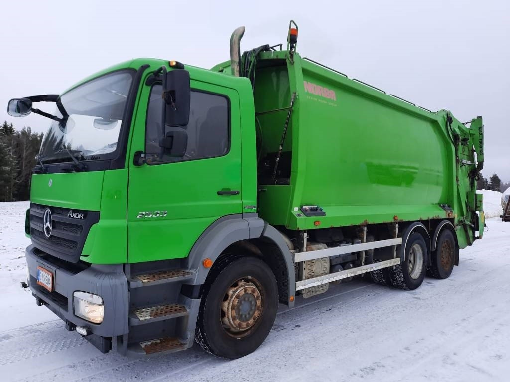 Mercedes-Benz Axor 2533 - Мусоровоз: фото 1 Mercedes-Benz Axor 2533 - Мусоровоз: фото 1