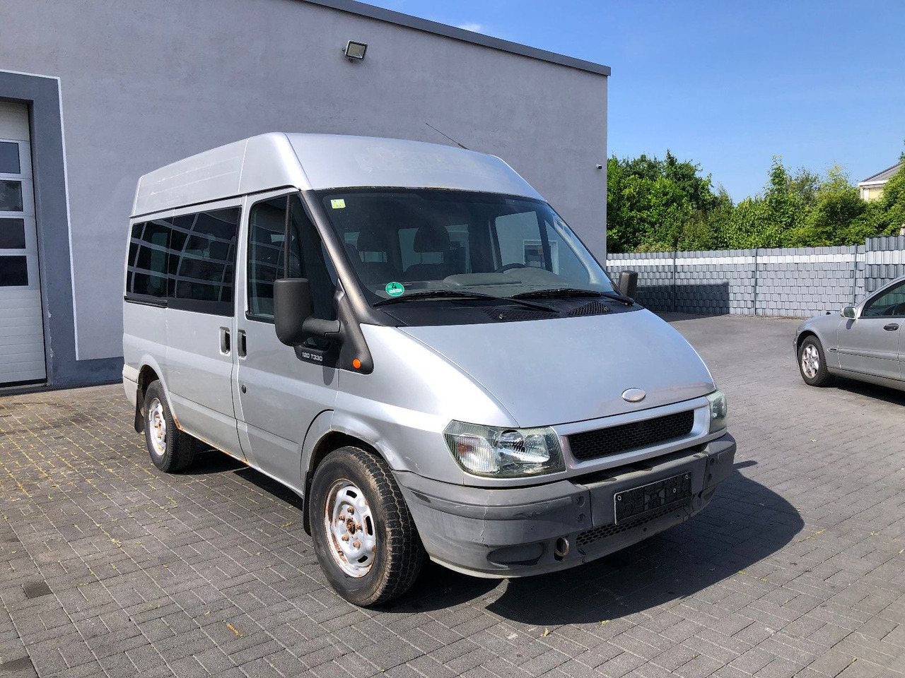 Ford Transit 2.4 TDi, Heckantrieb, 8-Sitzer, Klima - Пассажирский фургон: фото 3 Ford Transit 2.4 TDi, Heckantrieb, 8-Sitzer, Klima - Пассажирский фургон: фото 3