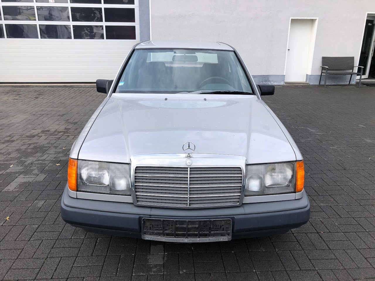 Mercedes-Benz W124 E 260 - Седан: фото 5 Mercedes-Benz W124 E 260 - Седан: фото 5