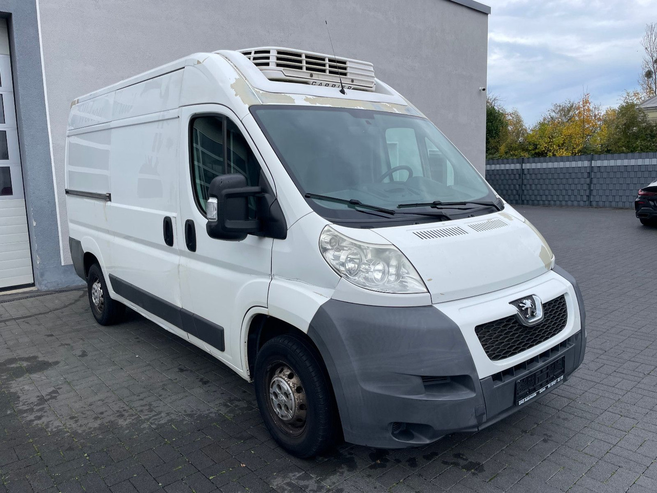 Peugeot Boxer 120 HDI Kühlkastenwagen - Фургон-рефрижератор: фото 1 Peugeot Boxer 120 HDI Kühlkastenwagen - Фургон-рефрижератор: фото 1