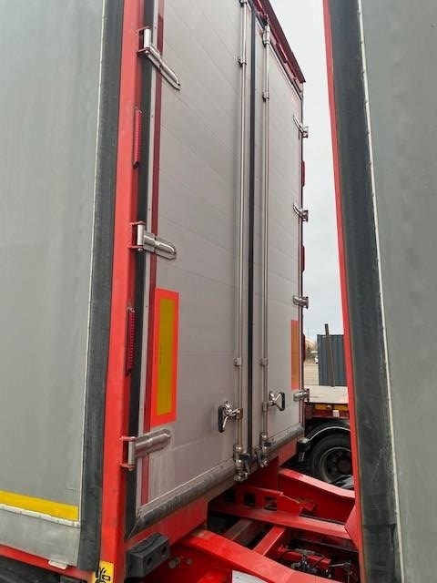 NTM linkki yhdistelmä B-Linkki - Тентованный полуприцеп: фото 4 NTM linkki yhdistelmä B-Linkki - Тентованный полуприцеп: фото 4