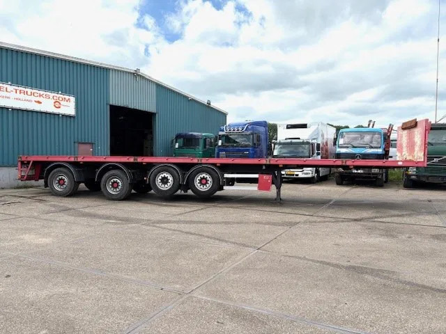 Kwb P-504-STI-H 4-AXLE FLATBED TRAILER (SAF AXLES / 2x STEERING AXLE / 2x LIFT-AXLE / ABS-EBS) - Полуприцеп бортовой/ Платформа: фото 4 Kwb P-504-STI-H 4-AXLE FLATBED TRAILER (SAF AXLES / 2x STEERING AXLE / 2x LIFT-AXLE / ABS-EBS) - Полуприцеп бортовой/ Платформа: фото 4