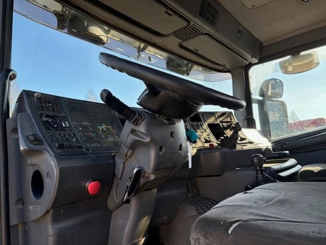 Грузовик-шасси Scania R124-420 C 8x4 FULL STEEL CHASSIS (EURO 3 / FULL STEEL SUSPENSION / REDUCTION AXLES / GRS900 GEARBOX): фото 9