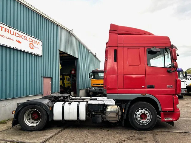 DAF XF 105.460 SPACECAB (ZF16 MANUAL GEARBOX / MX-BRAKE / 870+430 LITER TANK / AIRCONDITIONING / FRIDGE) - Тягач: фото 4 DAF XF 105.460 SPACECAB (ZF16 MANUAL GEARBOX / MX-BRAKE / 870+430 LITER TANK / AIRCONDITIONING / FRIDGE) - Тягач: фото 4