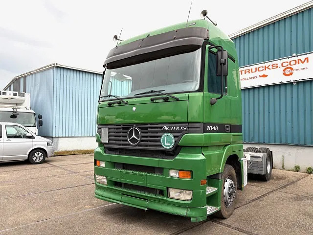 Mercedes-Benz Actros 1848 V8 MEGASPACE (EPS WITH CLUTCH (3 PEDALS) / REDUCTION AXLE / FRIDGE / ETC.) - Тягач: фото 1 Mercedes-Benz Actros 1848 V8 MEGASPACE (EPS WITH CLUTCH (3 PEDALS) / REDUCTION AXLE / FRIDGE / ETC.) - Тягач: фото 1