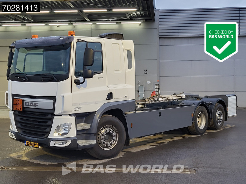 DAF CF 370 6X2 Chassis Lift+steering Axle Automatic ACC Euro 6 - Грузовик-шасси: фото 1 DAF CF 370 6X2 Chassis Lift+steering Axle Automatic ACC Euro 6 - Грузовик-шасси: фото 1