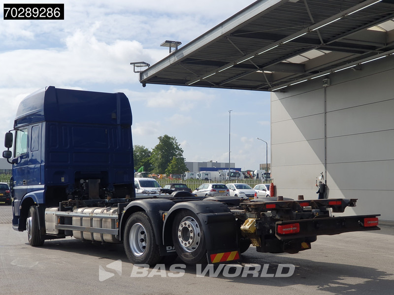 DAF XF 460 XF 6X2 SSC BDF Retarder 2xTanks Liftachse LED ACC - Грузовик-контейнеровоз/ Сменный кузов: фото 2 DAF XF 460 XF 6X2 SSC BDF Retarder 2xTanks Liftachse LED ACC - Грузовик-контейнеровоз/ Сменный кузов: фото 2