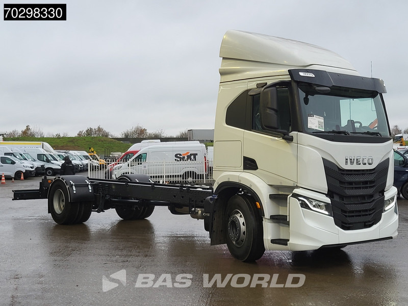 Iveco S-WAY 340 4X2 NEW! Chassis Automatic LED ACC Euro 6 - Грузовик-шасси: фото 5 Iveco S-WAY 340 4X2 NEW! Chassis Automatic LED ACC Euro 6 - Грузовик-шасси: фото 5