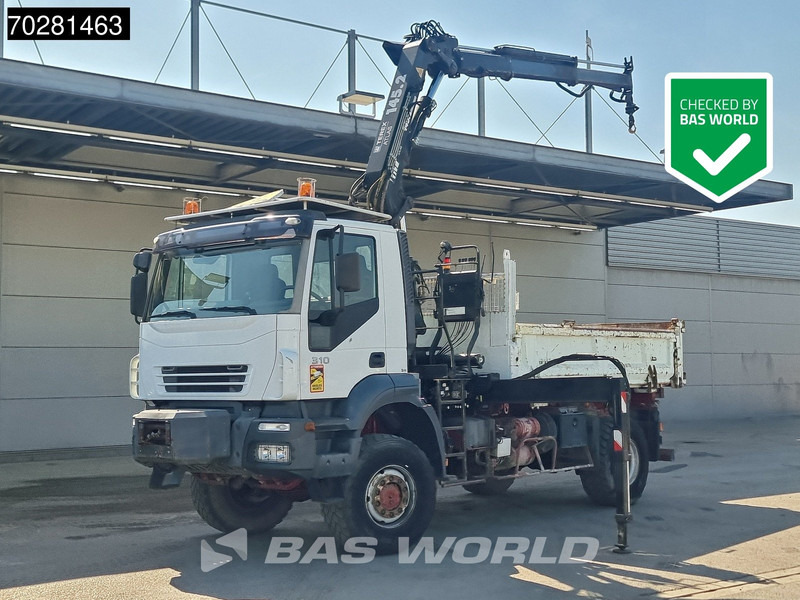 Iveco Trakker 310 4X4 Atlas 145.2-A2 Kran Crane 4x4 Big axle 6m3 3 sided tipper Euro 4 - Самосвал, Автоманипулятор: фото 1 Iveco Trakker 310 4X4 Atlas 145.2-A2 Kran Crane 4x4 Big axle 6m3 3 sided tipper Euro 4 - Самосвал, Автоманипулятор: фото 1