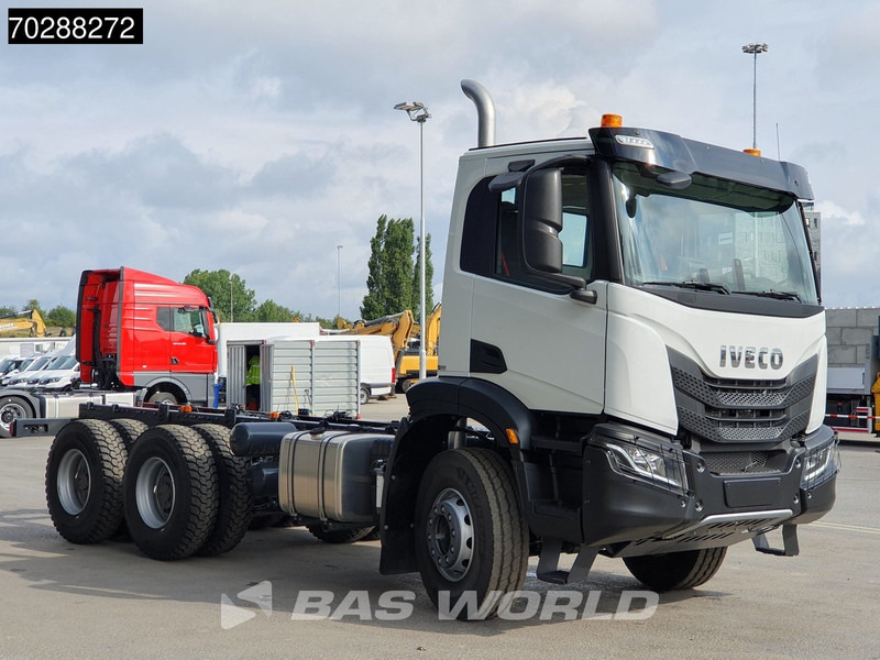 Iveco X-Way 460 6X4 New! Retarder steelsuspension Big-Axle Automatic Navi Euro 6 - Грузовик-шасси: фото 3 Iveco X-Way 460 6X4 New! Retarder steelsuspension Big-Axle Automatic Navi Euro 6 - Грузовик-шасси: фото 3