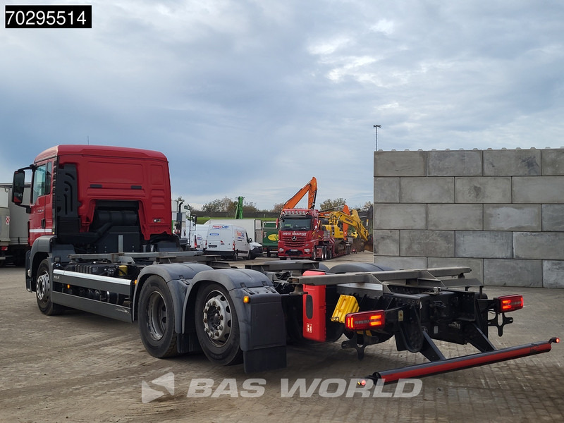 MAN TGS 26.320 TGS 6X2 ADR BDF Lift + Steering Axle Euro 6 - Грузовик-контейнеровоз/ Сменный кузов: фото 2 MAN TGS 26.320 TGS 6X2 ADR BDF Lift + Steering Axle Euro 6 - Грузовик-контейнеровоз/ Сменный кузов: фото 2