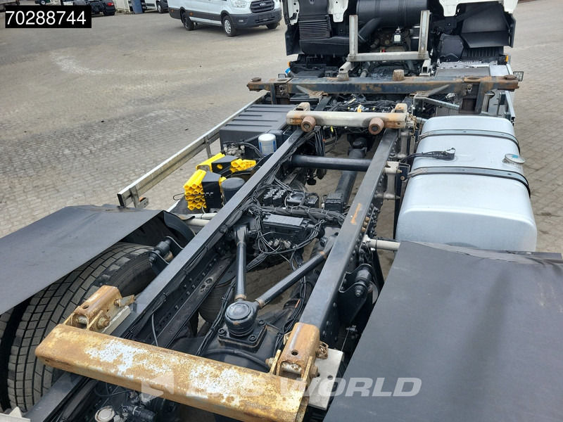 Грузовик-контейнеровоз/ Сменный кузов MAN TGX 26.470 6X2 BDF Retarder Lift Axle Standklima Automatic LED Euro 6: фото 13 Грузовик-контейнеровоз/ Сменный кузов MAN TGX 26.470 6X2 BDF Retarder Lift Axle Standklima Automatic LED Euro 6: фото 13