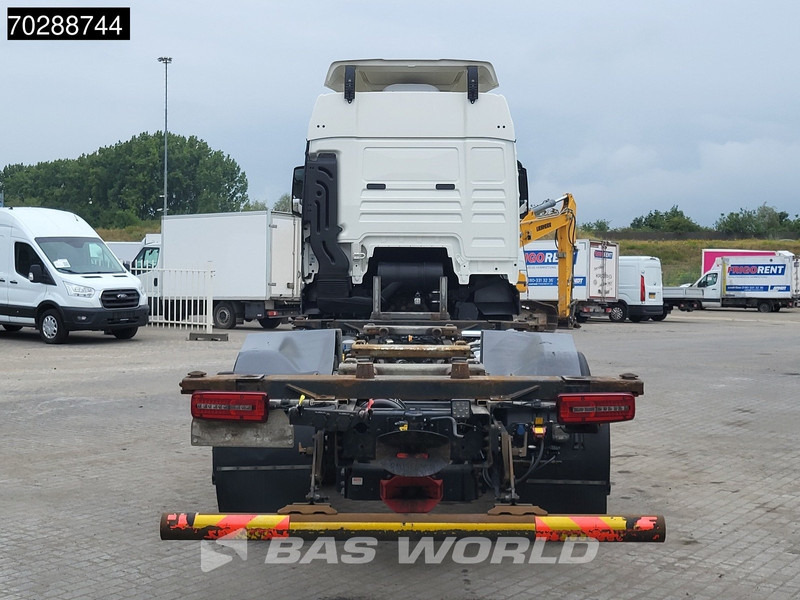 Грузовик-контейнеровоз/ Сменный кузов MAN TGX 26.470 6X2 BDF Retarder Lift Axle Standklima Automatic LED Euro 6: фото 8 Грузовик-контейнеровоз/ Сменный кузов MAN TGX 26.470 6X2 BDF Retarder Lift Axle Standklima Automatic LED Euro 6: фото 8