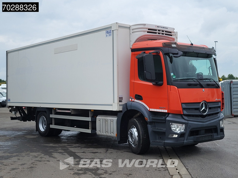Mercedes-Benz Antos 1827 4X2 18tonner Cooling engine Defect Ladebordwand Automatic Euro 6 - Рефрижератор: фото 3 Mercedes-Benz Antos 1827 4X2 18tonner Cooling engine Defect Ladebordwand Automatic Euro 6 - Рефрижератор: фото 3