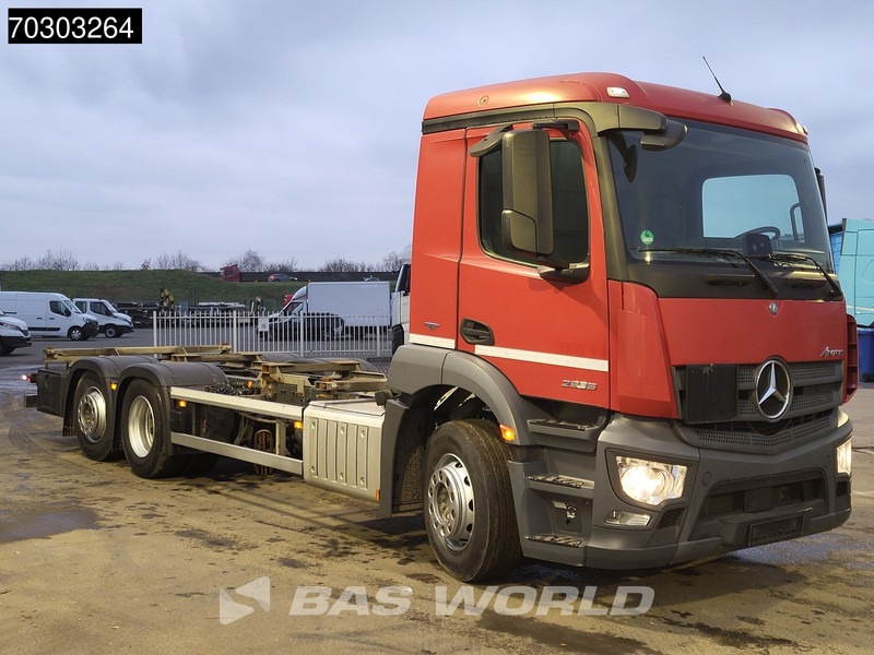 Mercedes-Benz Antos 2535 Antos 6X2 BDF ADR Full Air Suspension Lift+Steering Axle Automatic Euro 6 - Грузовик-контейнеровоз/ Сменный кузов: фото 3 Mercedes-Benz Antos 2535 Antos 6X2 BDF ADR Full Air Suspension Lift+Steering Axle Automatic Euro 6 - Грузовик-контейнеровоз/ Сменный кузов: фото 3