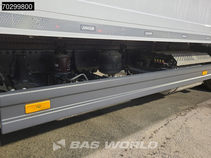 Грузовик с закрытым кузовом Mercedes-Benz Atego 816 4X2 8tonner Automatic 1000kg Ladebordwand Euro 6: фото 15 Грузовик с закрытым кузовом Mercedes-Benz Atego 816 4X2 8tonner Automatic 1000kg Ladebordwand Euro 6: фото 15