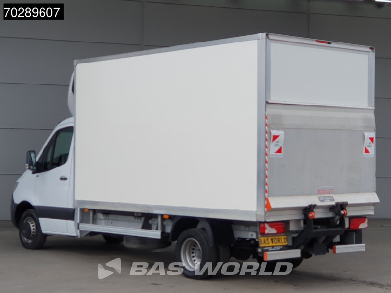 Mercedes-Benz Sprinter 515 CDI Laadklep Automaat Dubbellucht Bakwagen 150PK Airco Cruise Euro6 Meubelbak Koffer 20m3 A/C Cruise control - Фургон с закрытым кузовом: фото 2 Mercedes-Benz Sprinter 515 CDI Laadklep Automaat Dubbellucht Bakwagen 150PK Airco Cruise Euro6 Meubelbak Koffer 20m3 A/C Cruise control - Фургон с закрытым кузовом: фото 2