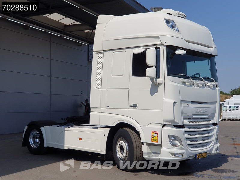 DAF XF 510 4X2 NL-Truck SSC Retarder Full-Air 2xTanks Leder ACC Standklima Euro 6 - Тягач: фото 3 DAF XF 510 4X2 NL-Truck SSC Retarder Full-Air 2xTanks Leder ACC Standklima Euro 6 - Тягач: фото 3