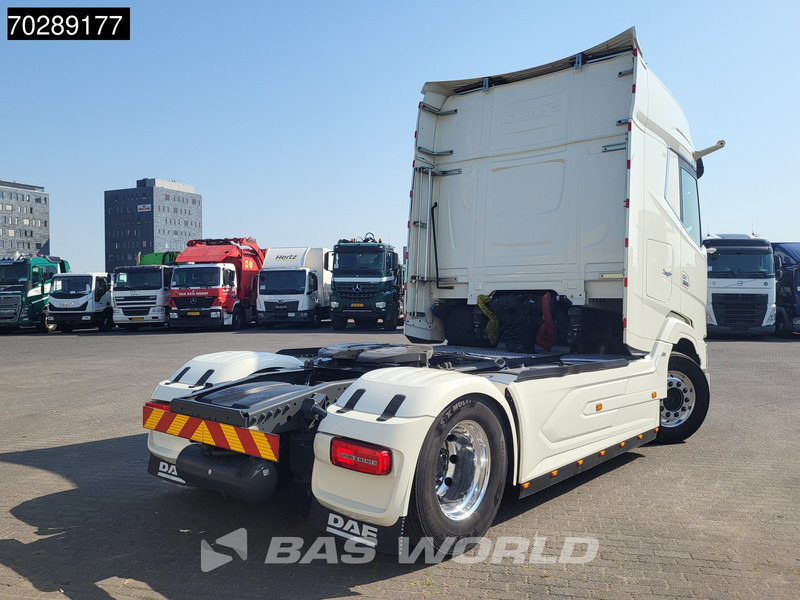 DAF XG+ 530 4X2 Retarder 2x Tanks Standklima Leather Alcoa's - Тягач: фото 5 DAF XG+ 530 4X2 Retarder 2x Tanks Standklima Leather Alcoa's - Тягач: фото 5