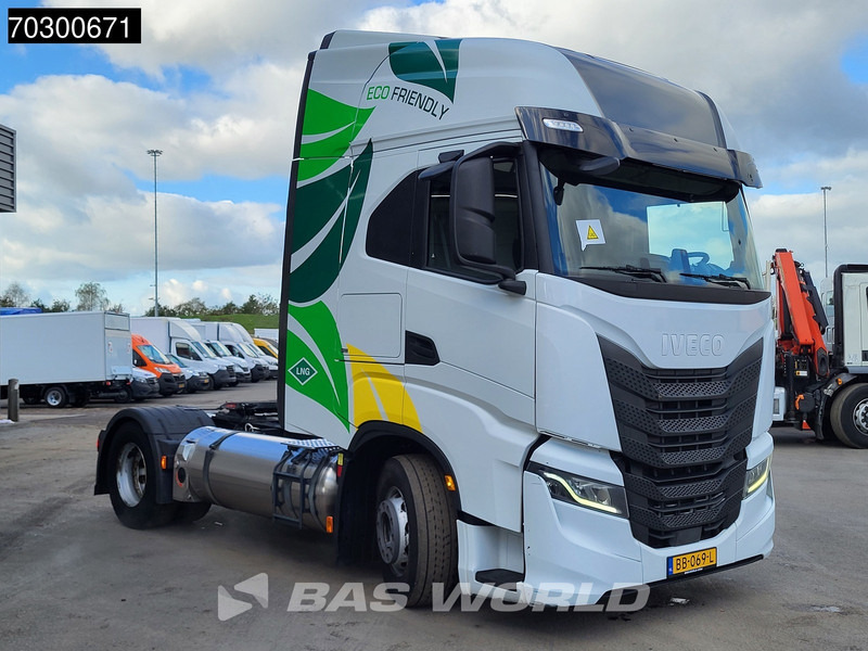Iveco S-Way NP 460 4X2 LNG! NL-Truck Retarder 2xTanks ACC LED Euro 6 - Тягач: фото 5 Iveco S-Way NP 460 4X2 LNG! NL-Truck Retarder 2xTanks ACC LED Euro 6 - Тягач: фото 5