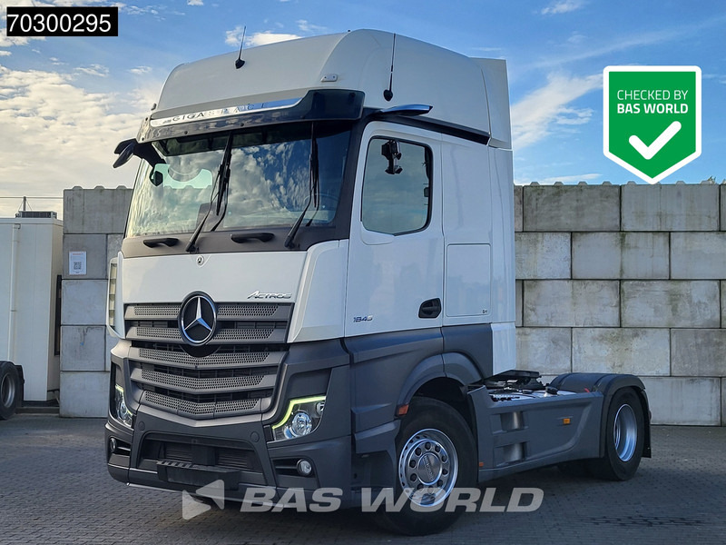 Mercedes-Benz Actros 1845 4X2 GigaSpace Retarder MirrorCam Navi Euro 6 - Тягач: фото 1 Mercedes-Benz Actros 1845 4X2 GigaSpace Retarder MirrorCam Navi Euro 6 - Тягач: фото 1