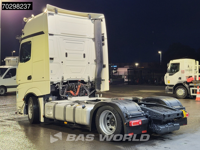 Mercedes-Benz Actros 1845 4X2 Retarder Mega 2xTanks Standklima Xenon Navi ACC Euro 6 - Тягач: фото 2 Mercedes-Benz Actros 1845 4X2 Retarder Mega 2xTanks Standklima Xenon Navi ACC Euro 6 - Тягач: фото 2