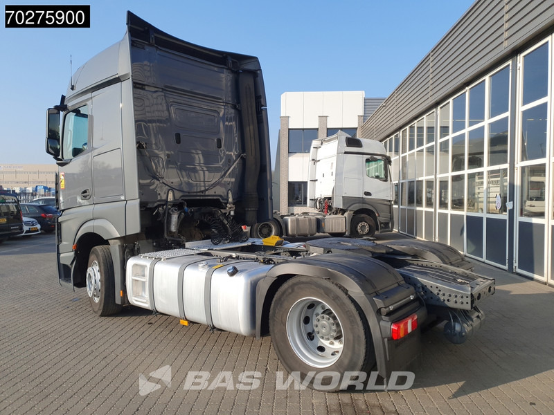 Mercedes-Benz Actros 1851 4X2 BigSpace 2x Tanks - Тягач: фото 2 Mercedes-Benz Actros 1851 4X2 BigSpace 2x Tanks - Тягач: фото 2