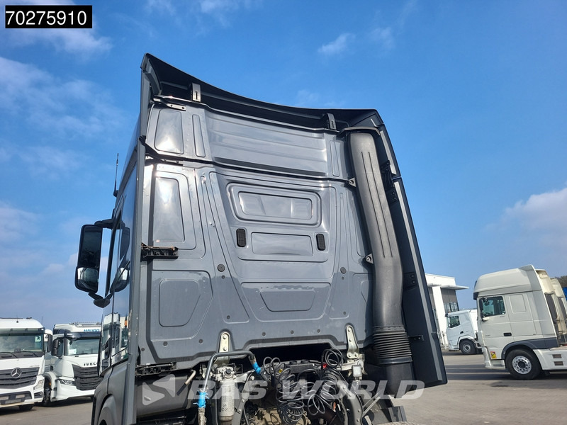 Mercedes-Benz Actros 1851 4X2 BigSpace 2x Tanks - Тягач: фото 3 Mercedes-Benz Actros 1851 4X2 BigSpace 2x Tanks - Тягач: фото 3