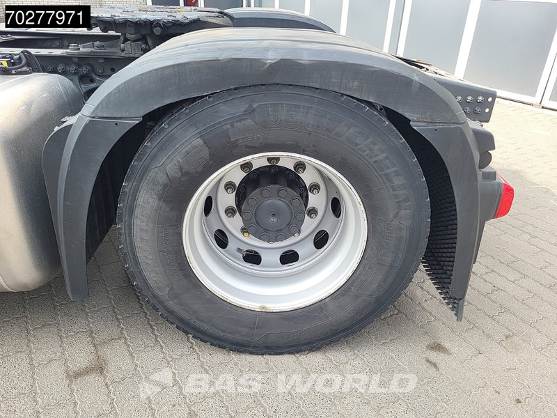 Тягач Mercedes-Benz Actros 1851 Actros 4X2 BigSpace 2x Tanks: фото 15 Тягач Mercedes-Benz Actros 1851 Actros 4X2 BigSpace 2x Tanks: фото 15