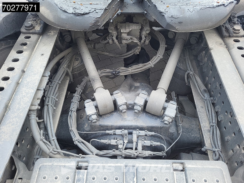 Тягач Mercedes-Benz Actros 1851 Actros 4X2 BigSpace 2x Tanks: фото 11 Тягач Mercedes-Benz Actros 1851 Actros 4X2 BigSpace 2x Tanks: фото 11