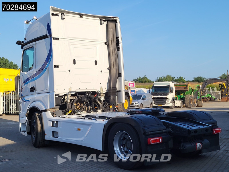 Mercedes-Benz Actros 1945 4X2 GigaSpace 2x Tanks Full-Air Navi MirrorCam ACC - Тягач: фото 2 Mercedes-Benz Actros 1945 4X2 GigaSpace 2x Tanks Full-Air Navi MirrorCam ACC - Тягач: фото 2