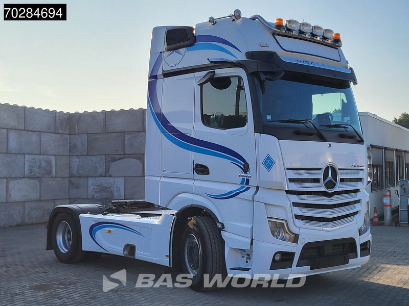 Mercedes-Benz Actros 1945 4X2 GigaSpace 2x Tanks Full-Air Navi MirrorCam ACC - Тягач: фото 3 Mercedes-Benz Actros 1945 4X2 GigaSpace 2x Tanks Full-Air Navi MirrorCam ACC - Тягач: фото 3