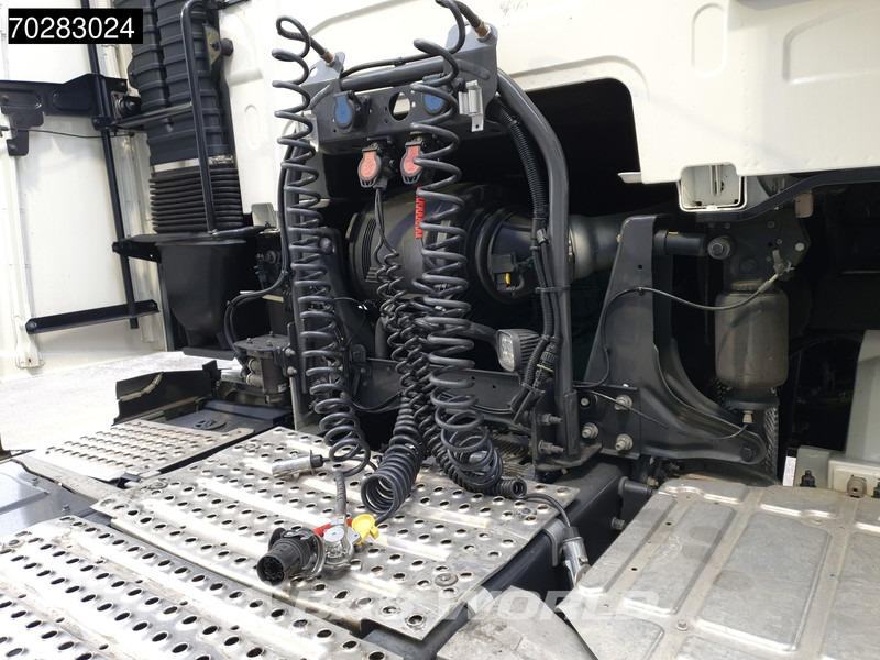 Тягач Volvo FH 460 4X2 VEB+ I-ParkCool 2x Tanks LED Navi: фото 5 Тягач Volvo FH 460 4X2 VEB+ I-ParkCool 2x Tanks LED Navi: фото 5