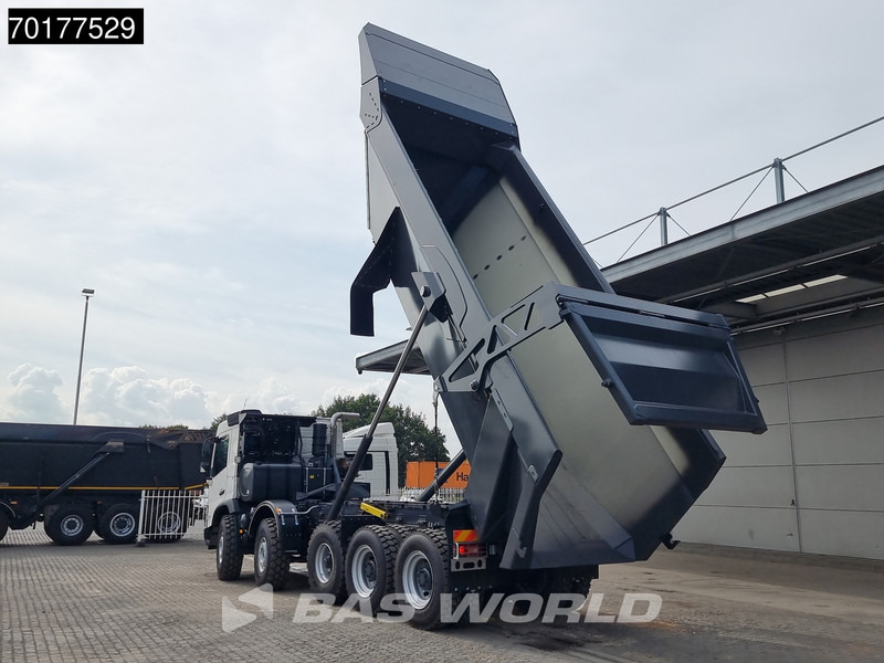 Volvo FMX 520 10X4 NEW 30m3 Mining tipper 50Tons Payload Retarder Euro 3 - Самосвал: фото 2 Volvo FMX 520 10X4 NEW 30m3 Mining tipper 50Tons Payload Retarder Euro 3 - Самосвал: фото 2