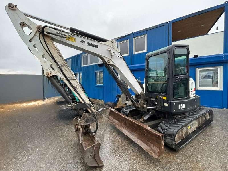 Bobcat E50 - Мини-экскаватор: фото 2 Bobcat E50 - Мини-экскаватор: фото 2