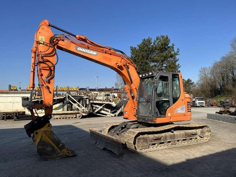 Doosan DX140LCR-3 - Гусеничный экскаватор: фото 3 Doosan DX140LCR-3 - Гусеничный экскаватор: фото 3